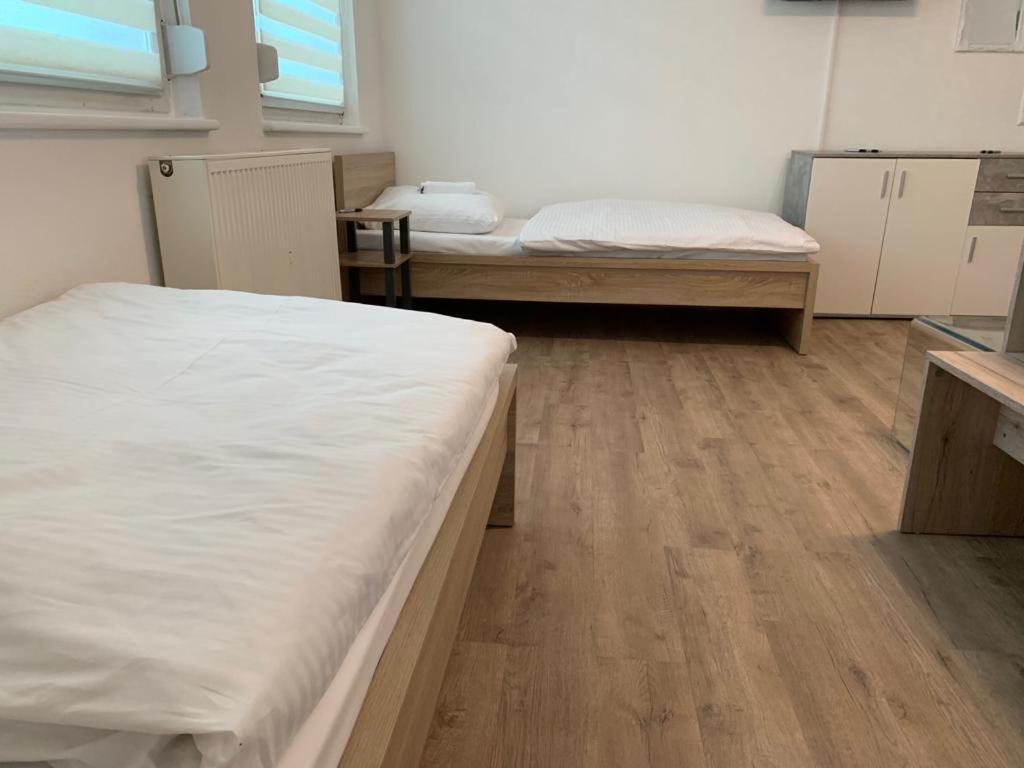 Ab Moehringen Messe Zimmer Estugarda Exterior foto